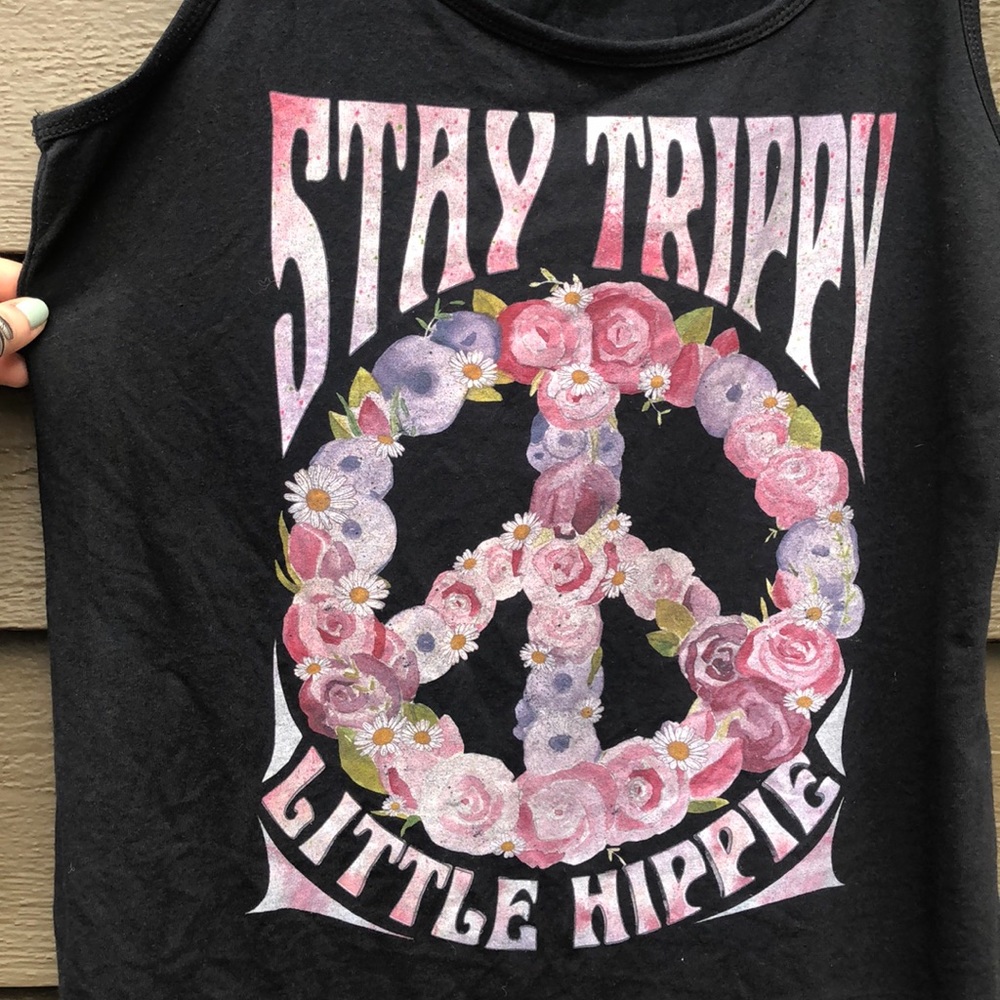 Black tank top - Picture 2 of 5